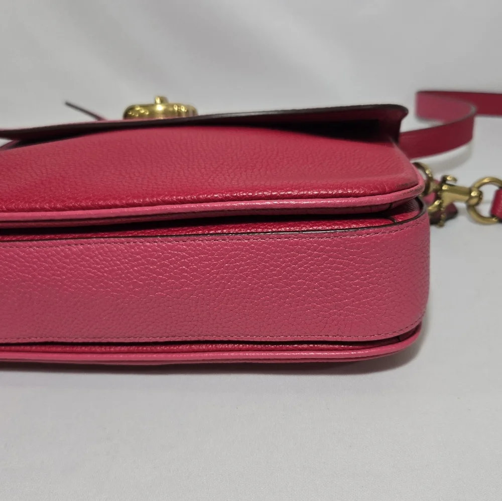 Coach Pebbled Leather B4/Bright Cherry Multi CB Cassie CB Purse
